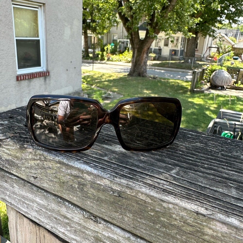 Burberry sunglasses